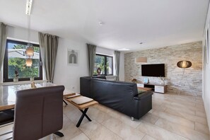 Fernseher, DVD-Player