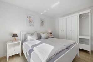 2 bedrooms, WiFi, bed sheets