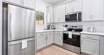 NEW! Rooted In Auburn - 2BR/2.5BA Townhome 1.5 miles from AU campus, pets ok!