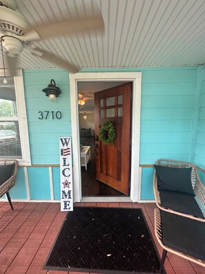 Interior - Spacious 5-bedroom house in Panama City, WiFi, AC-2 living rooms including a bar (Panama City)