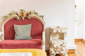 Interior - Charming Classic-Rustic Retreat in Historic Lisbon (Lisboa)