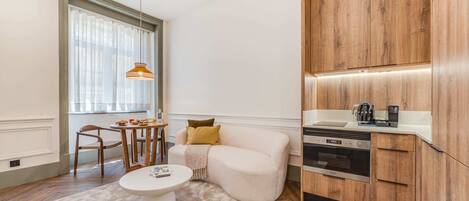 Tv, dvd-afspiller, kontorer