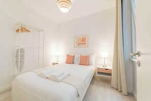 1 bedroom, desk, iron/ironing board, WiFi