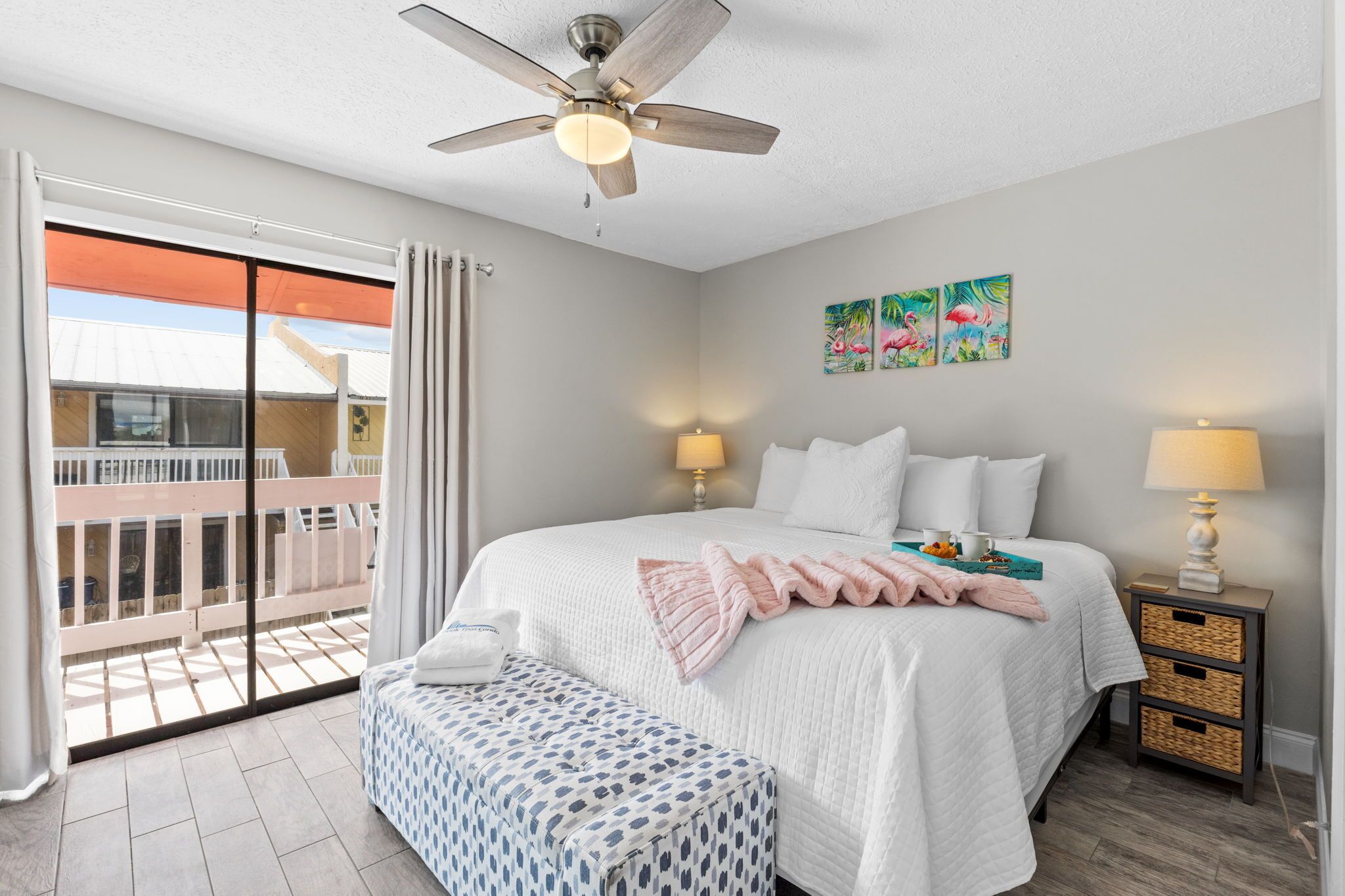 Family Townhome, Pool View