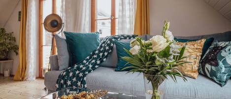 Fernseher, Stereoanlage