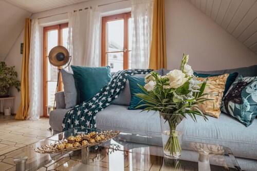 Ferienwohnung 'Seenest' mit Bergblick, Wi-Fi und Klimaanlage