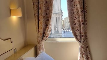 Comfort Double or Twin Room | Down duvets, minibar, individually furnished, desk