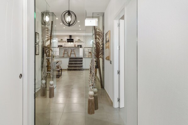 Interior - Apartment 'Lara' with Wi-Fi (Guaro)