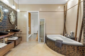 淋浴设施、毛巾