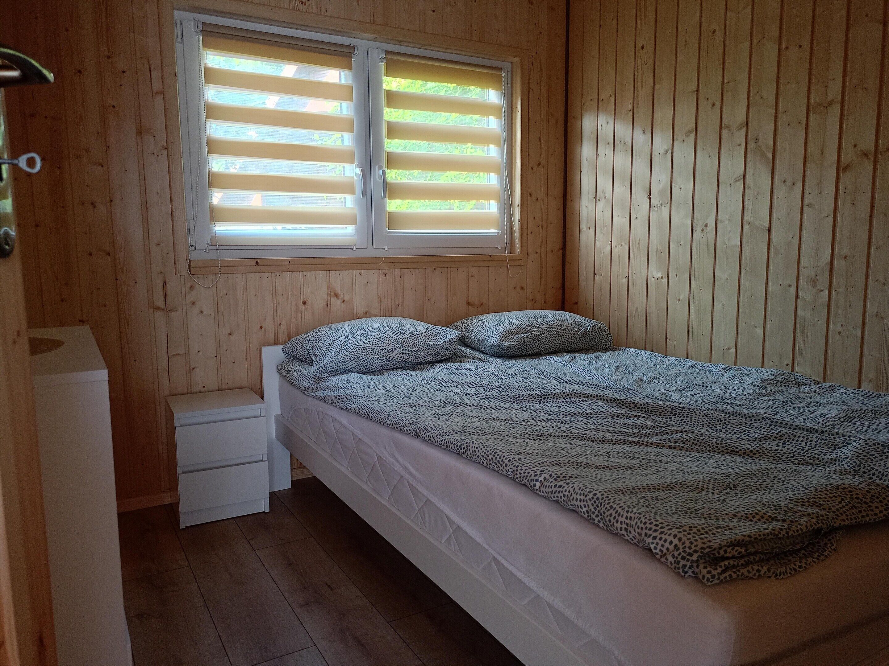 House | 2 bedrooms, individually furnished, bed sheets