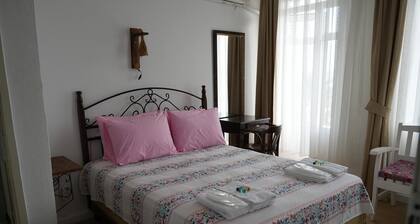 Ada Marin Karahanlı Otel