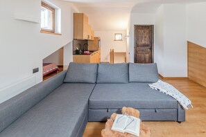 Living area - Nest home in front of Mont Blanc (Entreves)