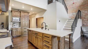 Condo, Mountain View | Private kitchen