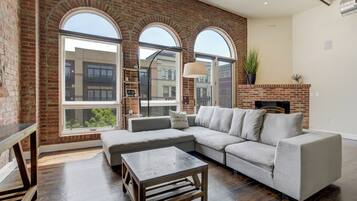 Condo, Mountain View | Living area