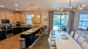 Private kitchen - Spacious 6-bedroom house in Four Corners w/ Clubhouse & Waterpark access (Four Corners)