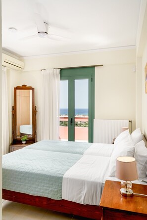 7 bedrooms, desk, iron/ironing board, free WiFi
