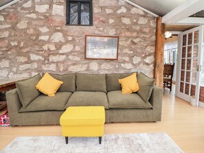 Cottage | Living area