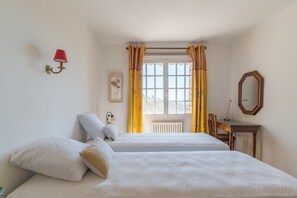 3 Schlafzimmer, Bügeleisen/Bügelbrett, WLAN, Bettwäsche
