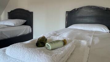 Deluxe Studio, City View | Free WiFi