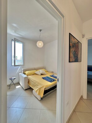 2 chambres, fer et planche à repasser, Wi-Fi gratuit, draps fournis