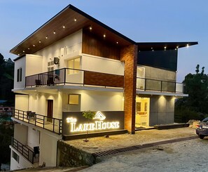 واجهة المنشأة