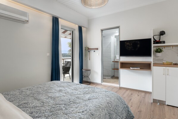 1 bedroom, iron/ironing board, free WiFi, bed sheets - 10 - Double Studio - Captain's Seafront Apartments (Nydriou)