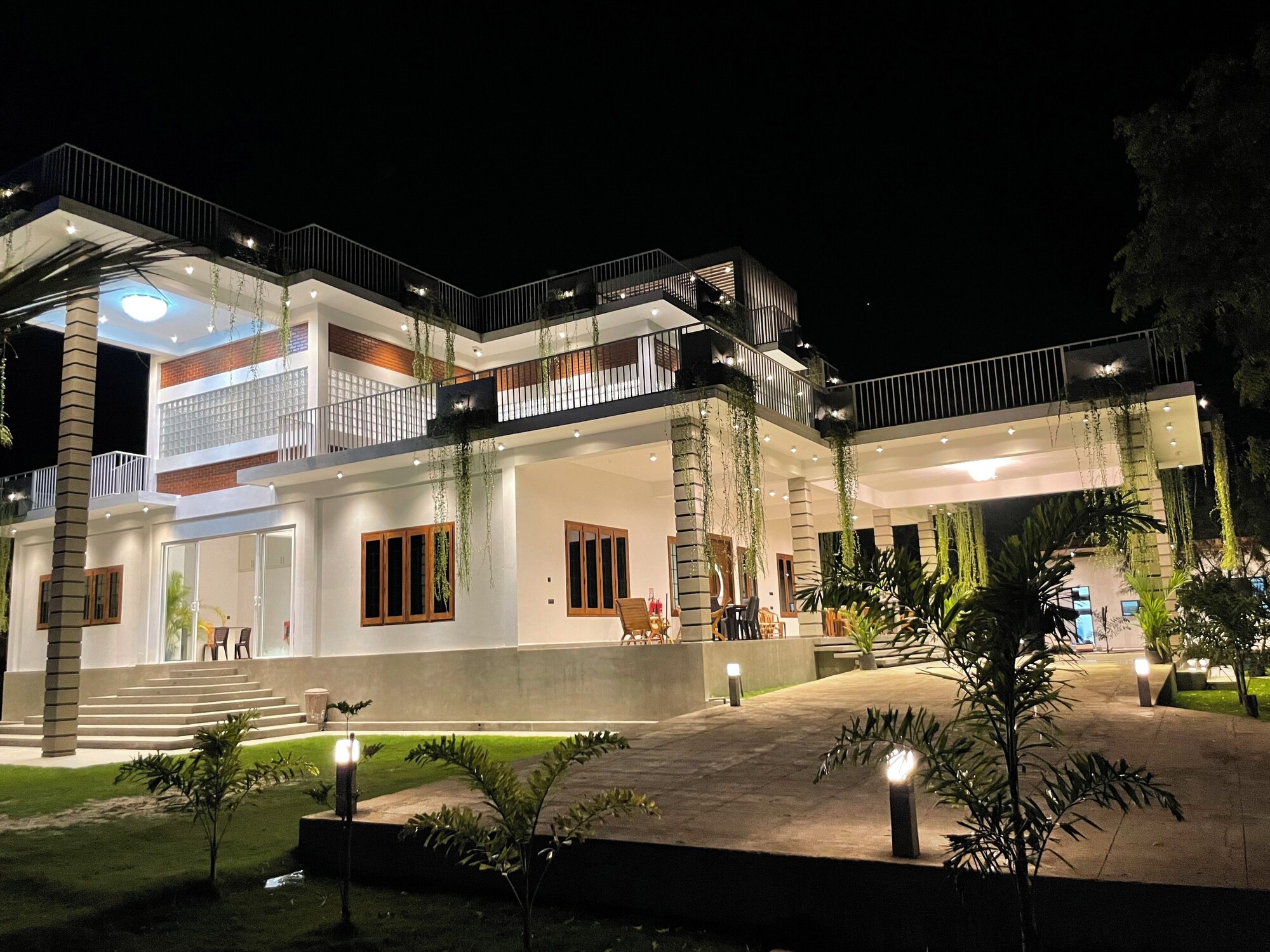 2 Star Hotels