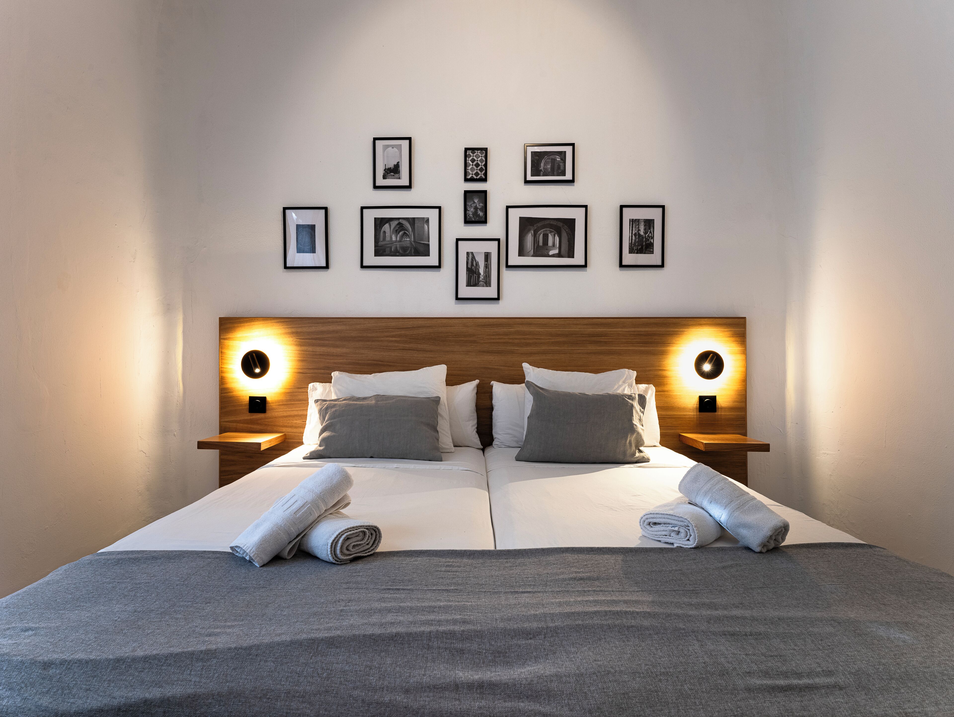 双床房, 独立浴室 | 办公桌、笔记本电脑工作区、免费 WiFi、床单