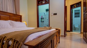 Townhome | Memory foam beds, in-room safe, individually decorated