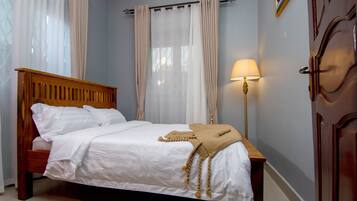 Memory-foam beds, in-room safe, individually decorated