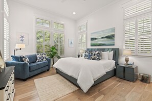 4 slaapkamers, een strijkplank/strijkijzer, gratis wifi, beddengoed