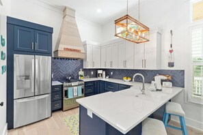 Fridge, microwave, oven, stovetop - Close to Seaside and Beach, Bikes, Private Pool (Santa Rosa Beach)