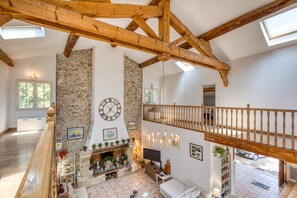 Interior - Villa 'Moun Mas' with Private Pool, Wi-Fi and Air Conditioning (Cournonsec)