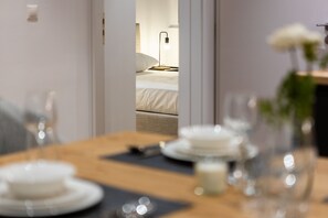 3 sovrum, skrivbord, strykjärn/strykbräda och gratis wi-fi