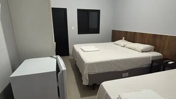 Quarto quádruplo básico | Wi-Fi de cortesia