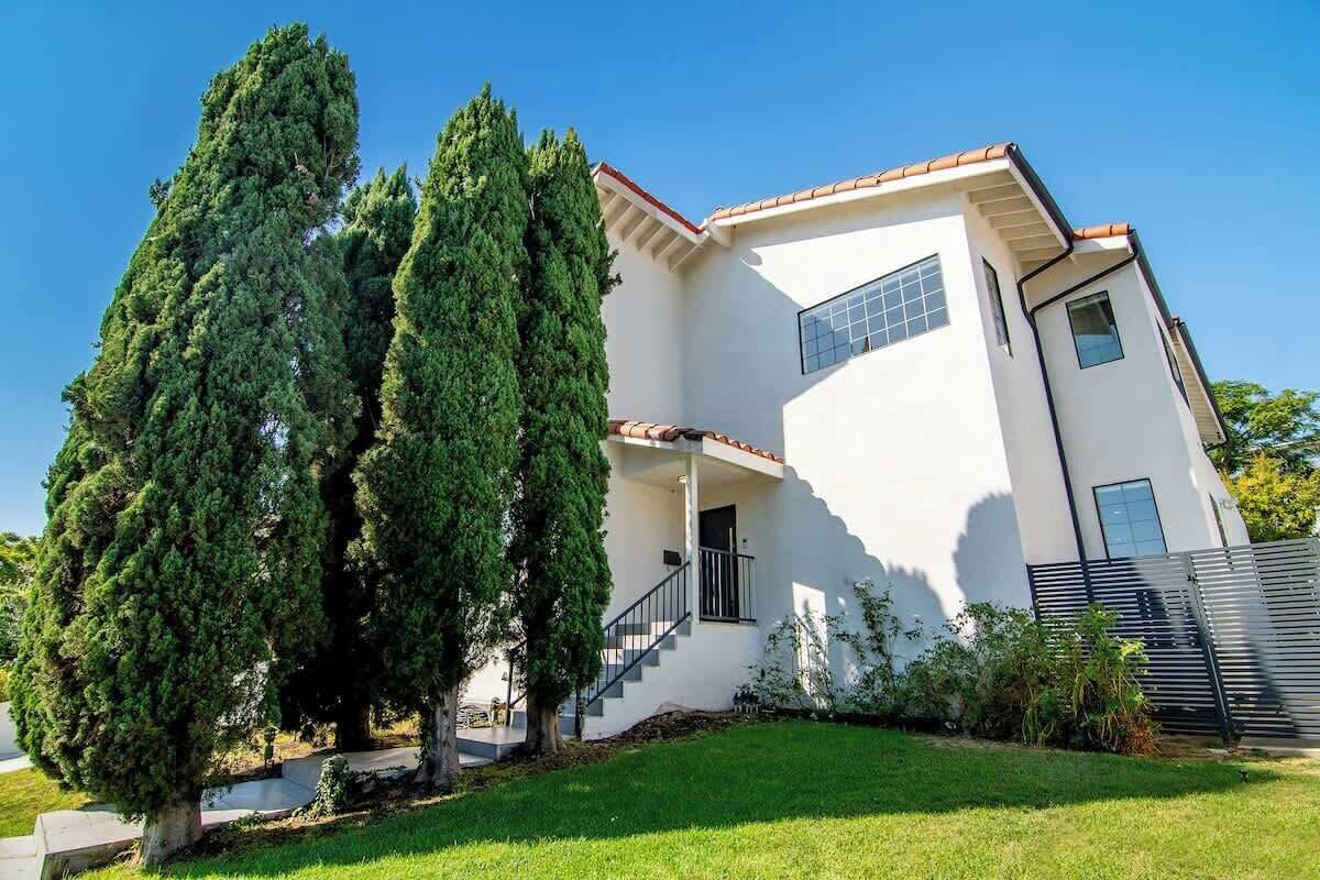 Beautiful 6BR Family Getaway in Prime Location