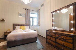 1 غرفة نوم ومكواة/لوح كي وواي فاي مجانًا وملاءات أسرّة