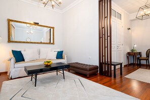 Una oficina, una impresora