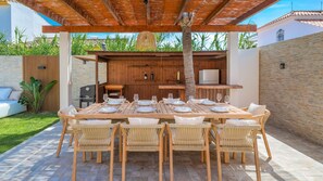 Outdoor dining - Villa La Parcela in Marbella (Marbella)
