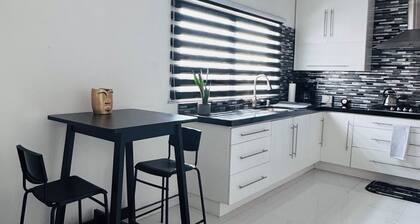 Peaceful Getaway with Heated Pool and Private Studio Near GDL with WiFi, AC