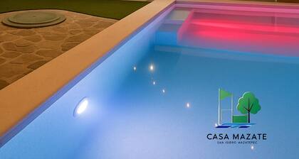 Close to Gdl stadium, heated pool, homemade breakfast inc. During FIFA games.