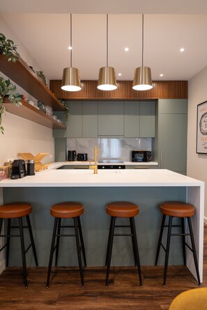 Microwave, oven, stovetop, coffee/tea maker