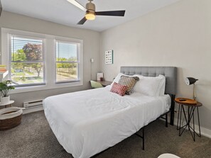 2 Schlafzimmer, Bügeleisen/Bügelbrett, WLAN, Bettwäsche