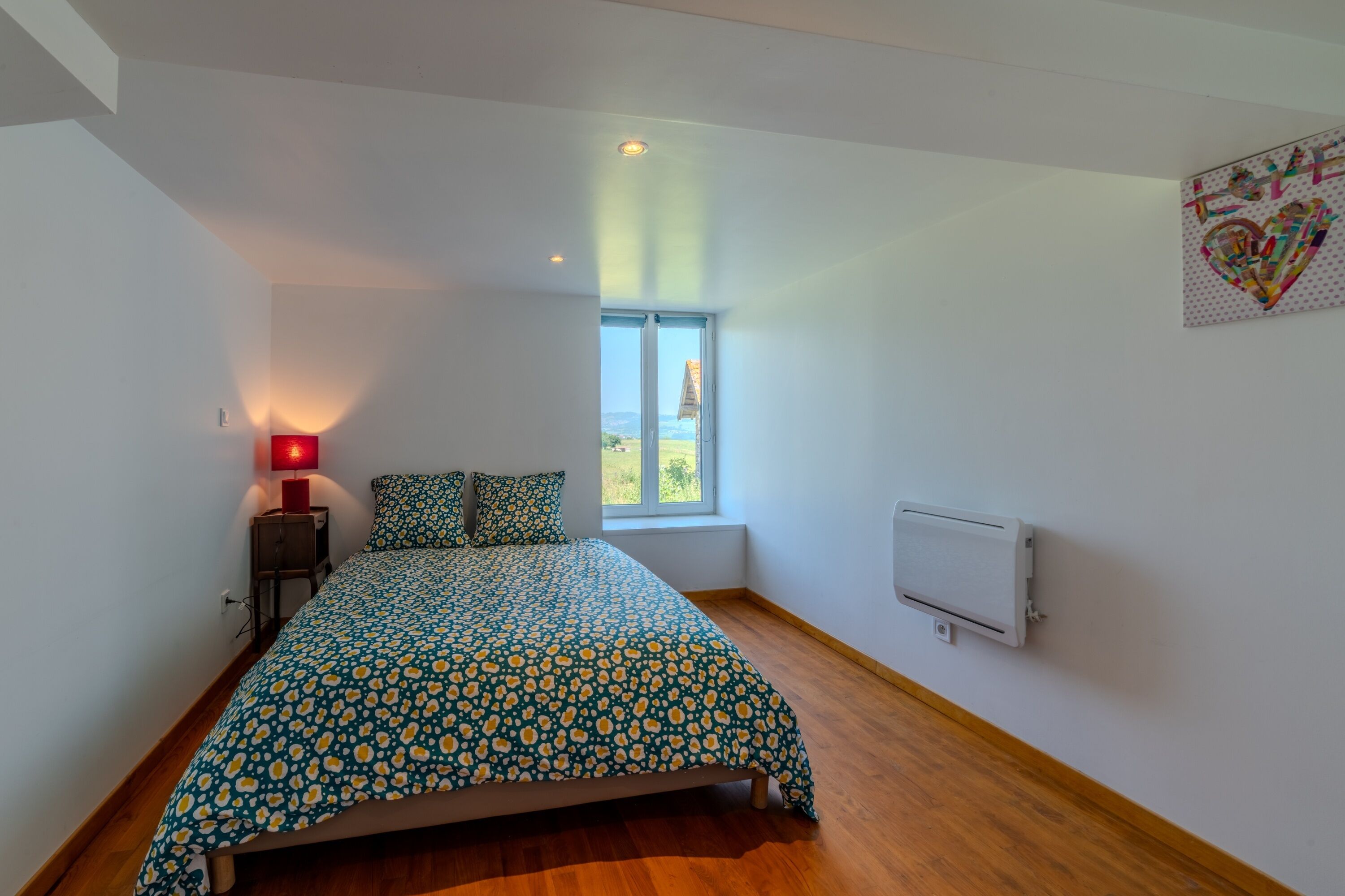 2 chambres, fer et planche à repasser, Wi-Fi gratuit, draps fournis