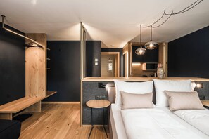 Apartment 4.01 | Caja fuerte, cortinas opacas, sistema de insonorización