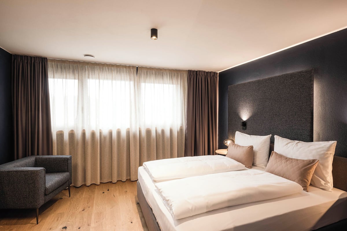 In-room safe, blackout drapes, soundproofing, iron/ironing board