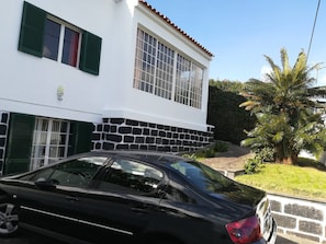 Villa, 5 Bedrooms, Balcony, Garden View | Garden - Family Holidays Villa Vacations Ponta Delgada (Ponta Delgada)