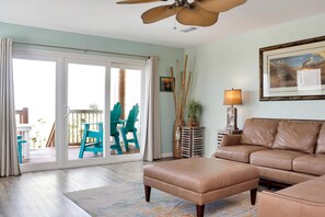 Townhome, Multiple Beds (Sunset Treasures) | Living area