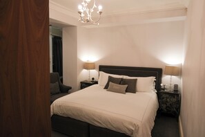 1 chambre, fer et planche à repasser, accès au Wi-Fi (inclus)