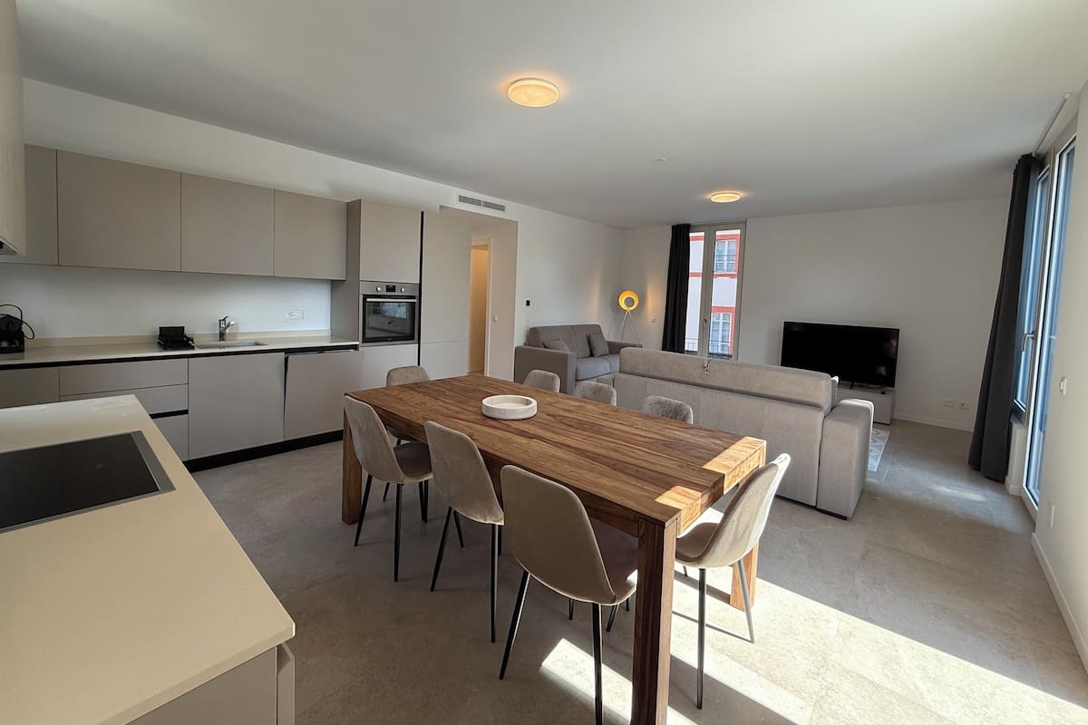 Executive Apartment, Garden View | Living area